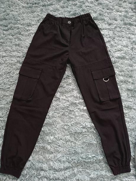 Kapsáčove nohavice, bershka,38