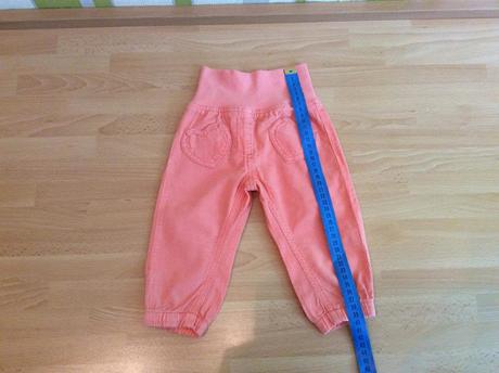 Nohavice pre malú slečnu, lupilu,68