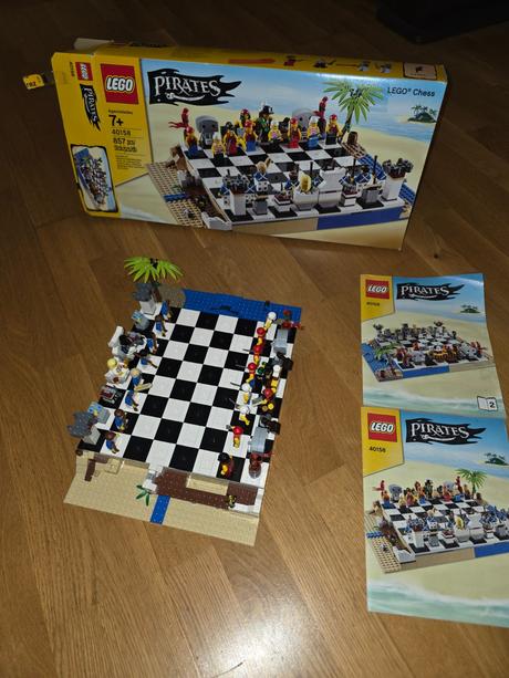 Lego šachy pirati 40158,
