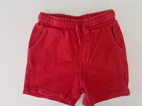 Šortky, zara,110
