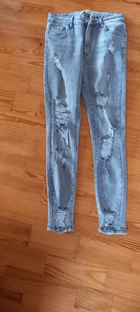 Potrhané top rifle, m