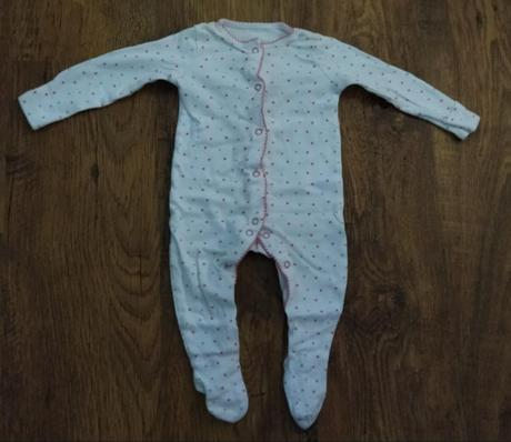 Overal na spanie bodkovaný, 68