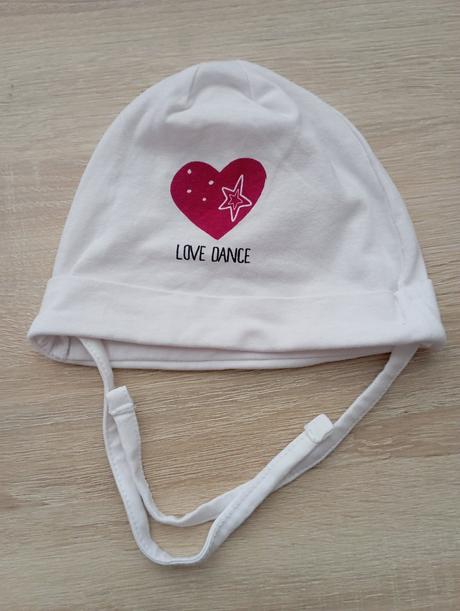 Čiapka so srdiečkom, lupilu,74