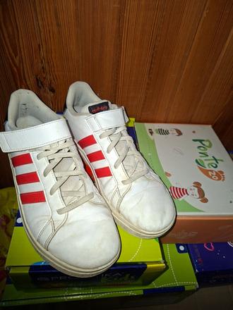 Botasky, adidas,37