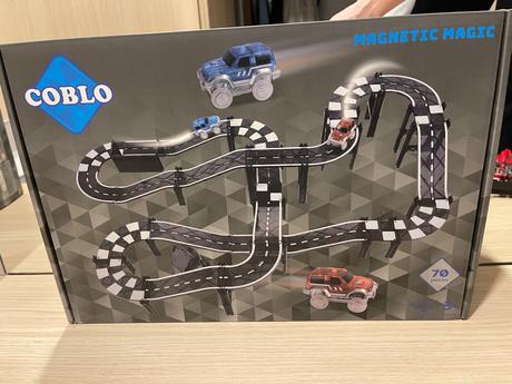 Coblo magneticka stavebnica, 
