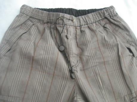 Nohavice sportove, 44