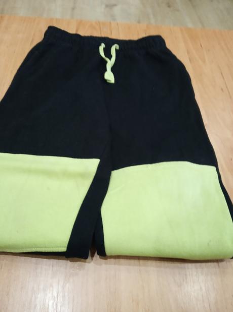 Tepláky, lupilu,116