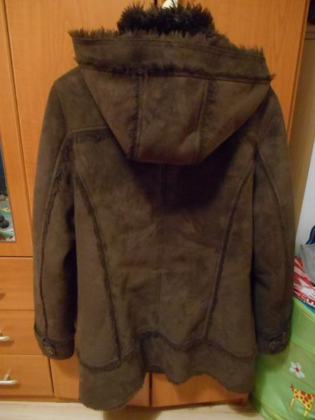 Teplá bunda 38, amisu,38