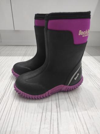 Dock boot, 23