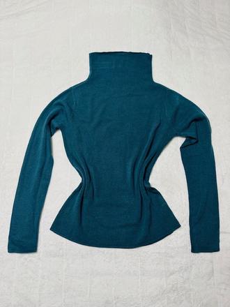 Petrolejový svetrík reserved, reserved,m