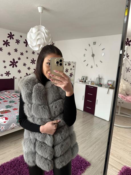 Prava kozusinova vesta, s