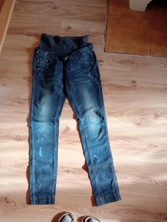 Tehotenské nohavice, l