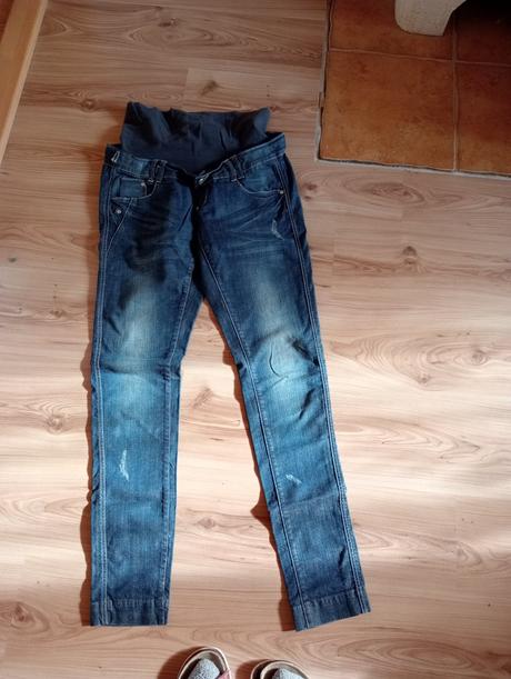 Tehotenské nohavice, l