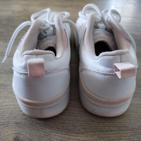 Botasky, deichmann,36