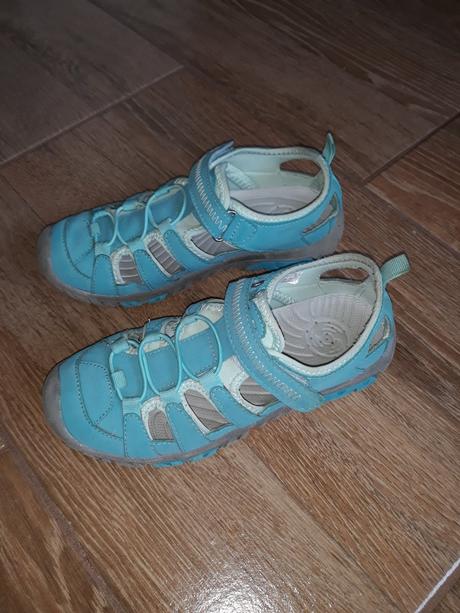 Málo nosené, pepperts,33