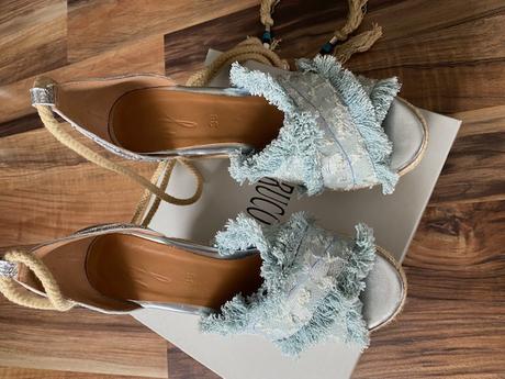 Topanky na platforme, 38