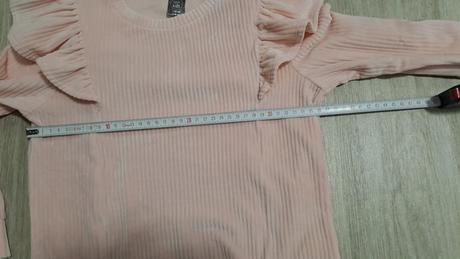 Krásny pulóvrik, 128