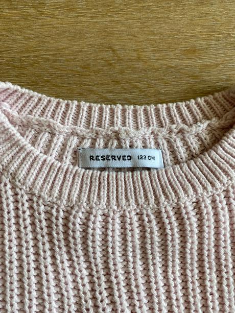 Svetrík reserved 122, reserved,122