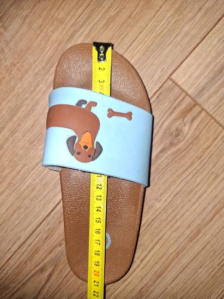 Predám detské šľapky, 32