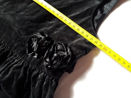 Cierne zamatove saty, benetton,104