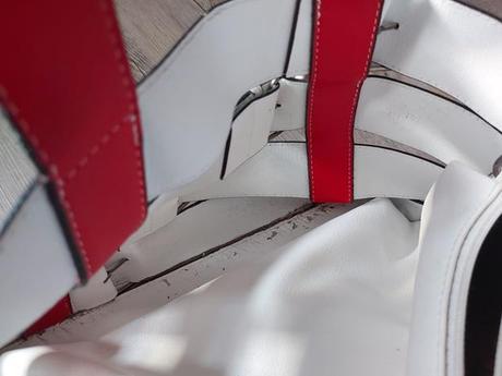 Červená modro - biela kabelka,