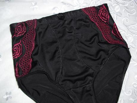 Stahujuce zostihlujuce nohavicky, s