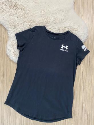 Tricko underarmour, 152