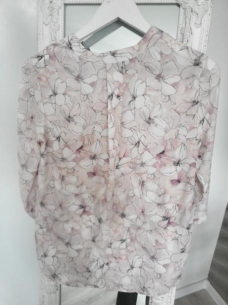 Kvetinková blúzka, 36