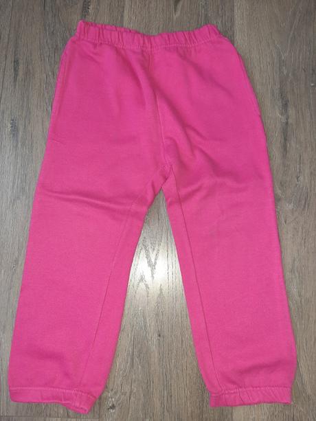 Teplačiky, okay,104