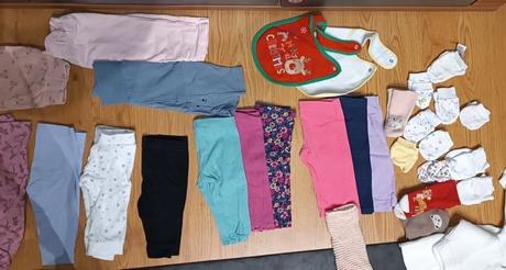 85 ks dievčatko mix oblečenia od narodenia, 50–62