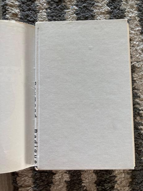 Bál u grófa dorgel radiguet raymond (1988), 