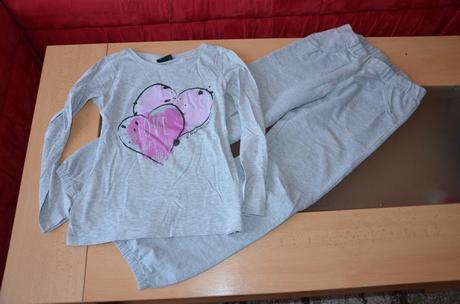 Tepláky sivé + tričko - v.134, takko,134