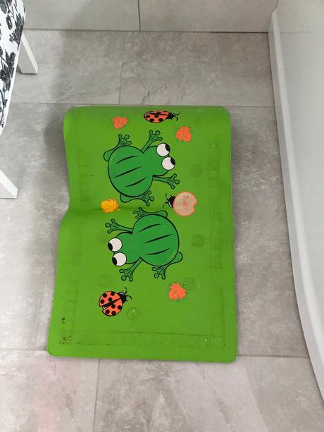 Zabka na hracky do vane a podlozka do vane, 