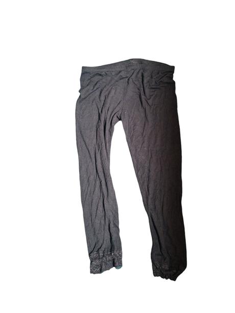 Dámske trištvrťáky z viskózy s čipkou, m