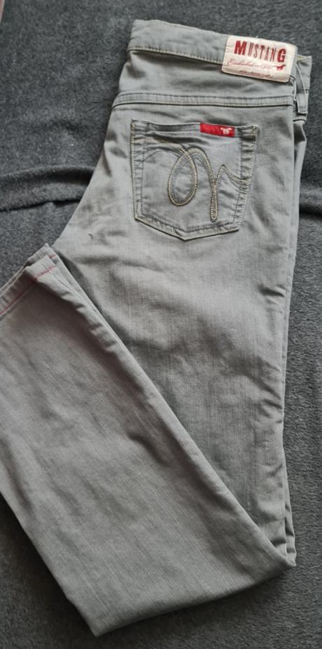 Rifle mustang, mustang,28