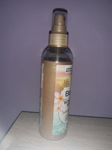 Trblietavý telový sprej, 