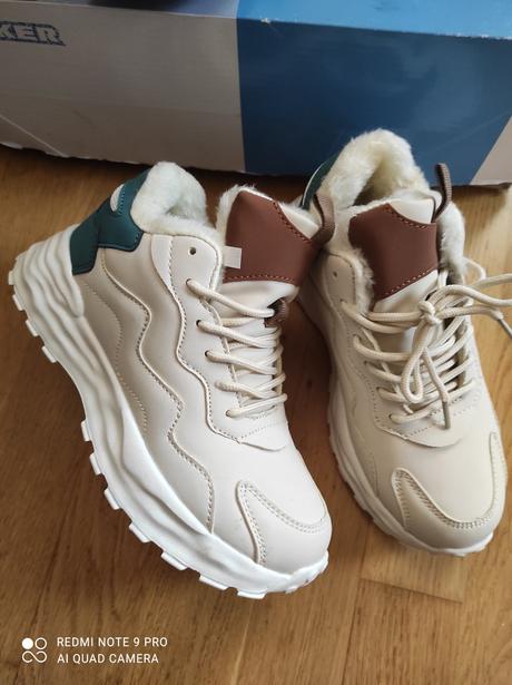 Zateplené tenisky, 35