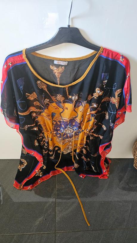 Ľahký letný top, prehoz na plavky, 