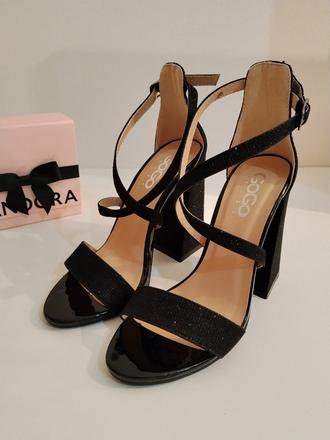 Gogo shoes elegantné čierne sandále, 35