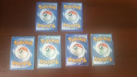 Pokemon karty-cena spolu 6ks,