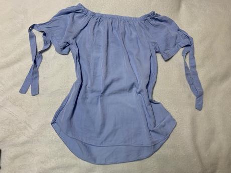 Letná blúzka s odhalenými plecami, m