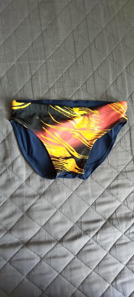 Detské plavky darujem, 116