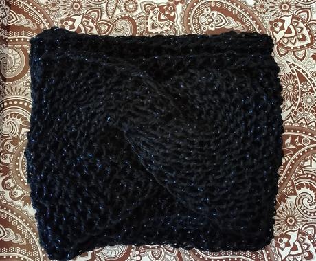 Čelenky a nákrčníky,