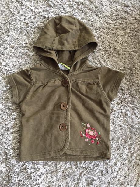 Dievčenská vestička, topolino,86