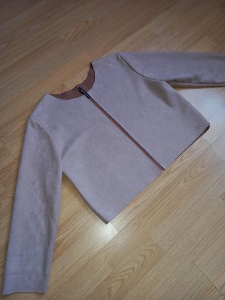 Béžové bolero, l