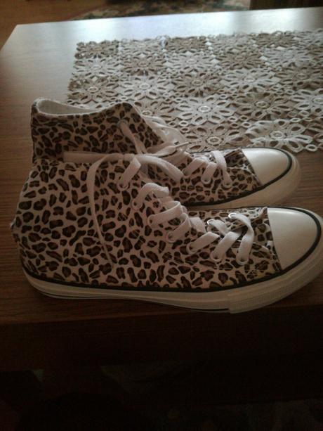 Dámske alebo dievčenské tenisky,, 38