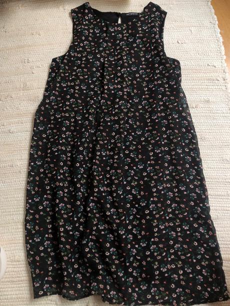 Čierne kvietkové šaty, terranova,36