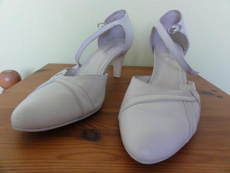 Biele kožené lodičky vhodné na svadbu, 41