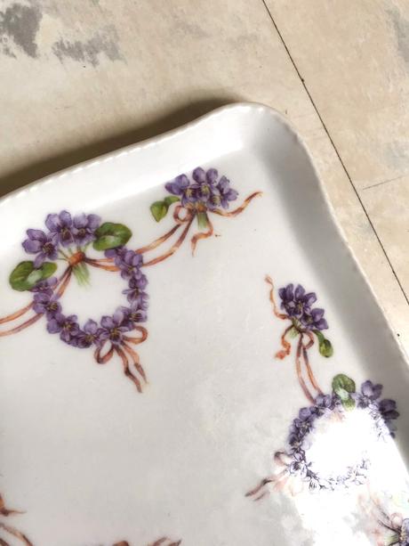 Starožitná tácka,