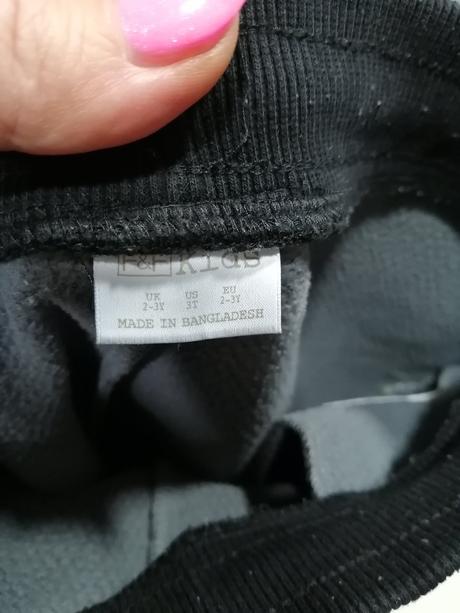 Predám krásne teplaky, 98